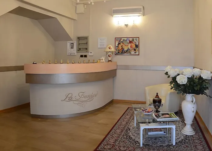 La Fenice Hotel *