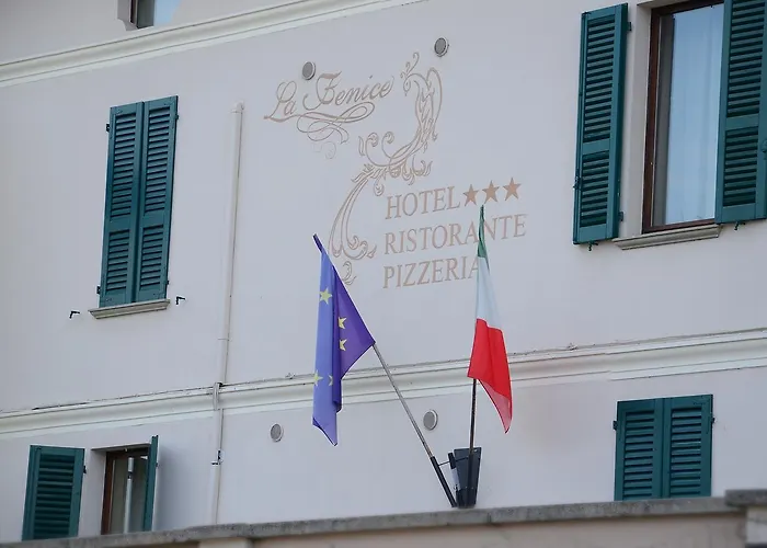 La Fenice *